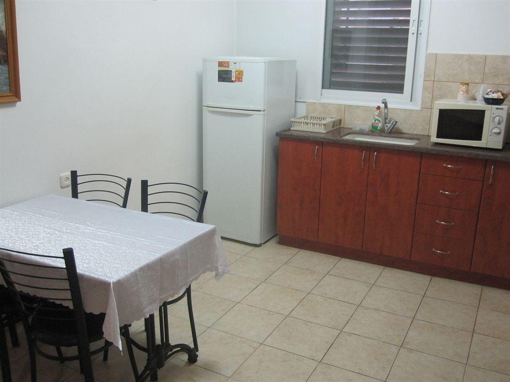 Ga'Aton Motel Naharia Buitenkant foto