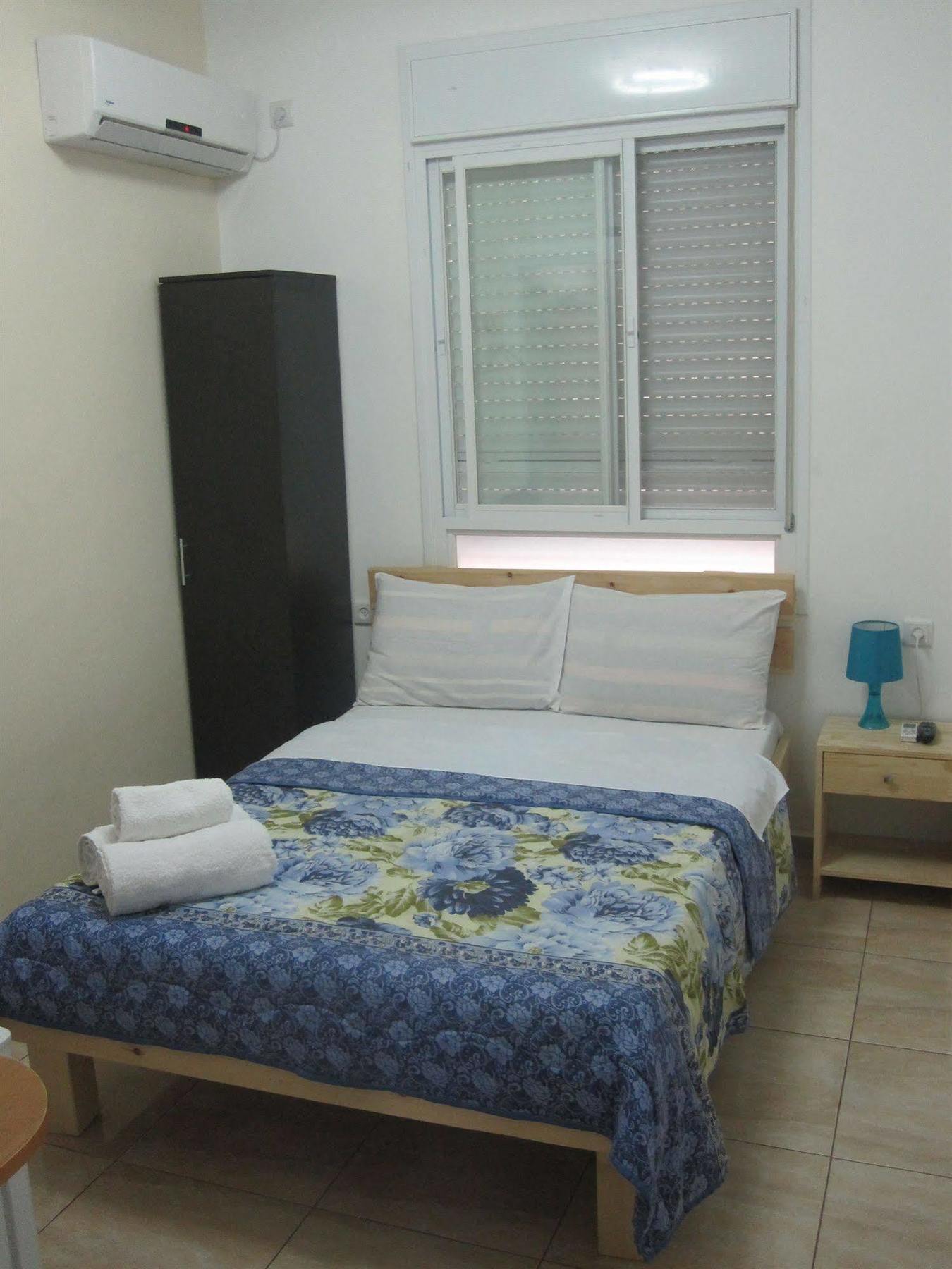 Ga'Aton Motel Naharia Buitenkant foto
