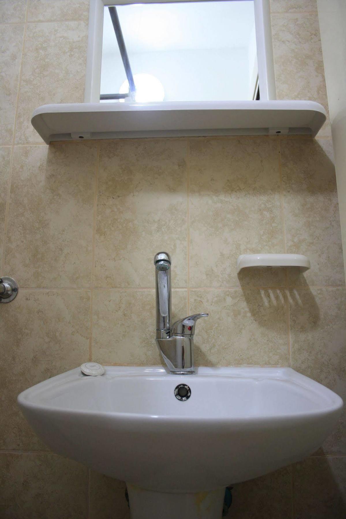 Ga'Aton Motel Naharia Buitenkant foto
