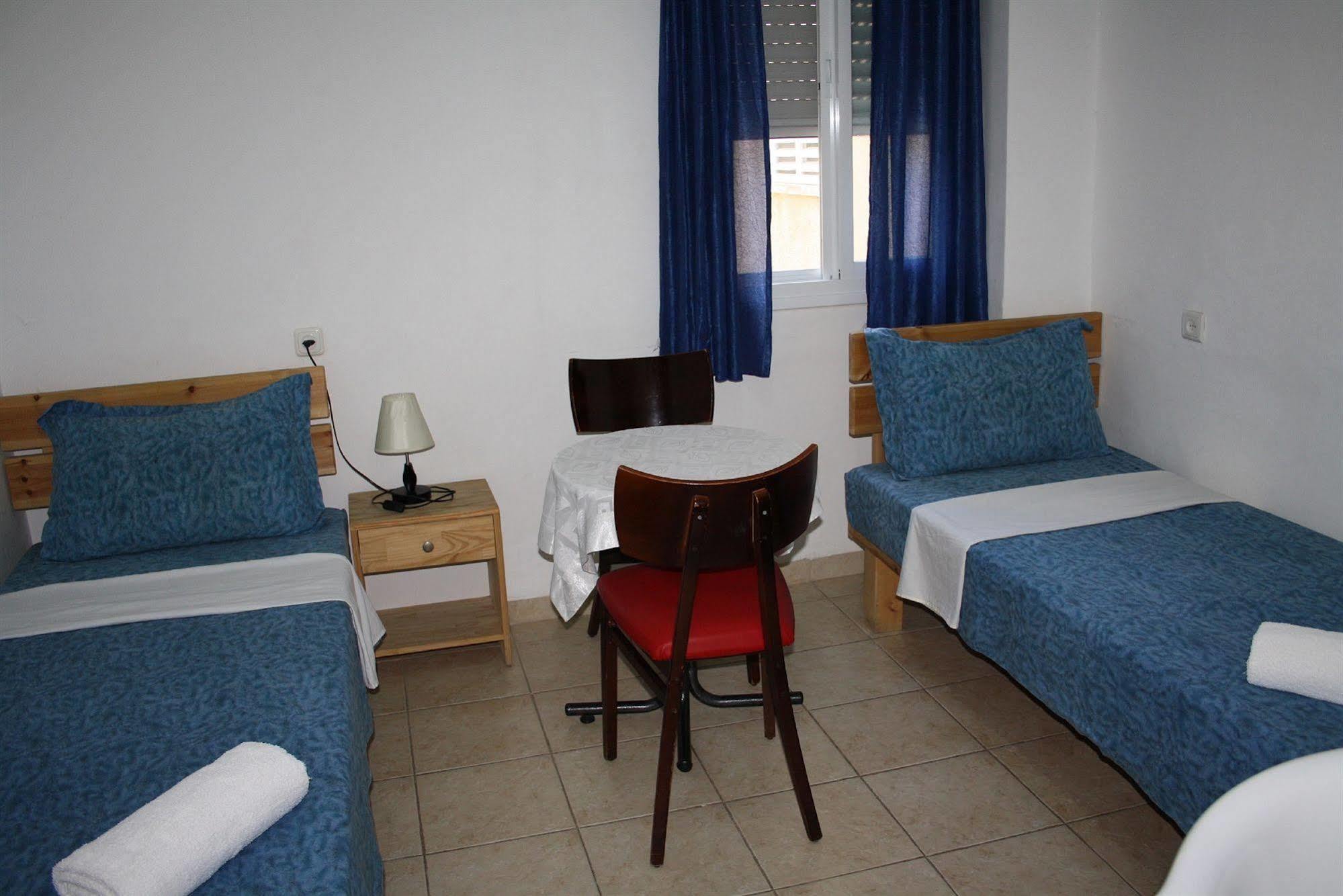 Ga'Aton Motel Naharia Buitenkant foto